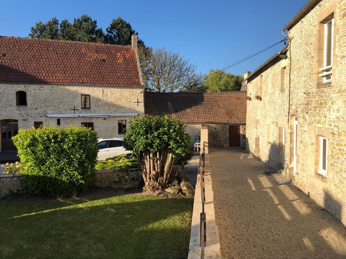 Gite Avec Jardin A 1,5 Km Des Plages Du Debarquement Tracy-sur-Mer Εξωτερικό φωτογραφία
